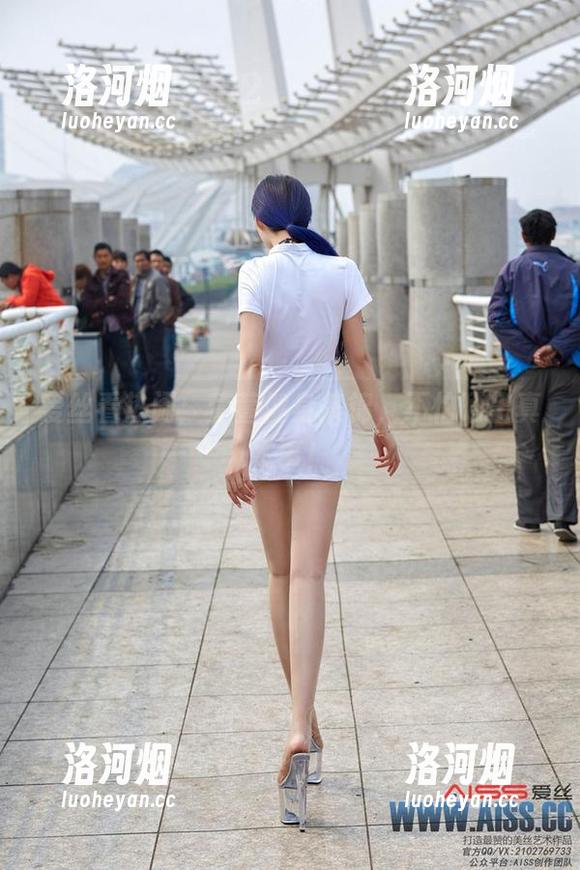 爱丝看热闹：萱萱健身集锦，不怕晒出真本事！-洛河烟