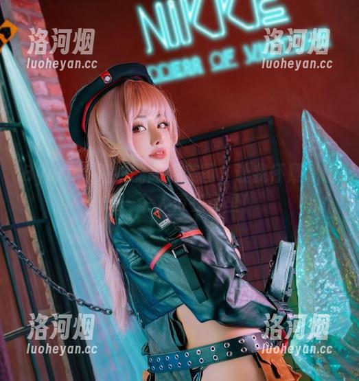Byoru穿睡衣的高清美图，让我怀疑我也想一个人待在家里！-洛河烟