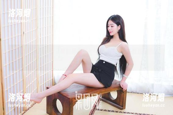 GIRLT果团网 - 莫雅琪的黑色——一张图片，引发我对黑色的意外热爱分享-洛河烟