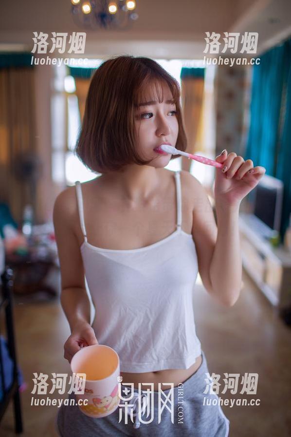 GIRLT果团网 - 钟紫怡带你走出户外，定制图片让你一个夏天不想回家！-洛河烟