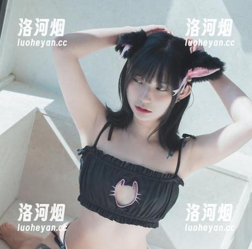 在Hizzy(히지)的美足写真集中，原图里的每个细节都是一个叹息。-洛河烟