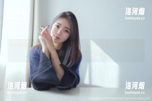 HuaYang花漾 - 沈蜜桃off写真：连衣裙也有心思，每一次转身都在跟我说“我很不错哦”-洛河烟