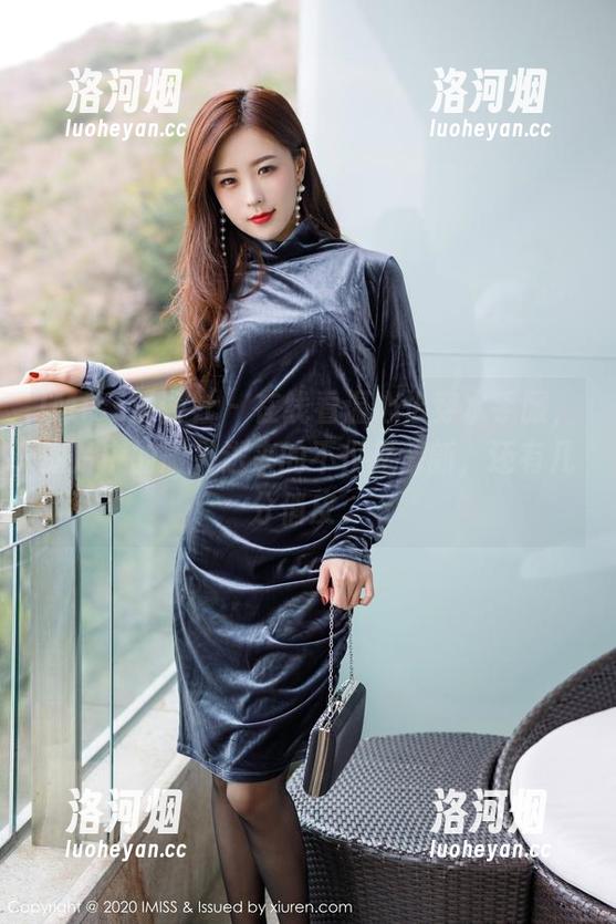 IMiss爱蜜社 - 在线看温心怡穿水手服，图片中的微风送来的不仅是清新，还有几分俏皮。-洛河烟