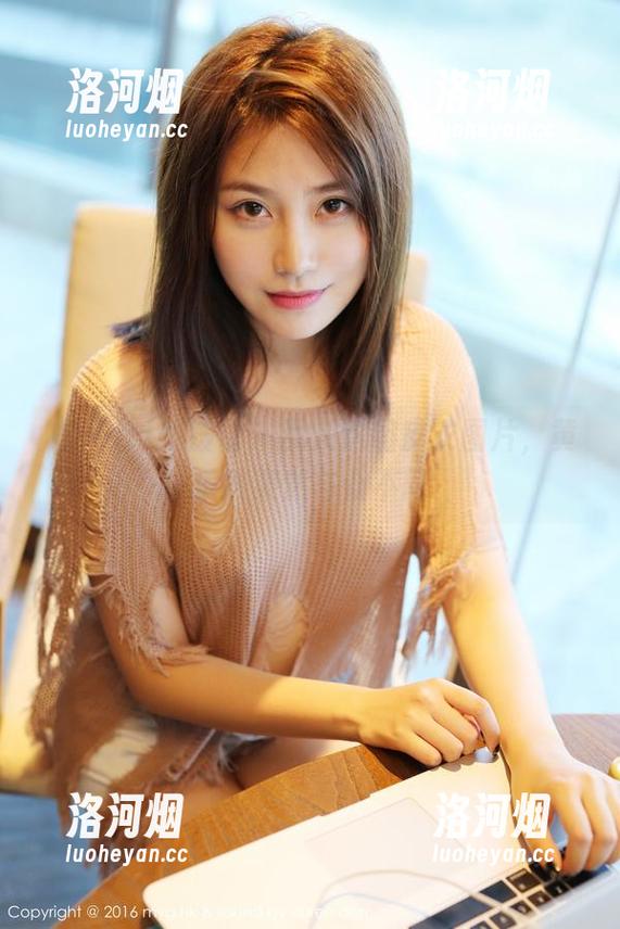 MyGirl美媛馆 - 乱入这组皮衣图片，黄乐然果然与众不同-洛河烟