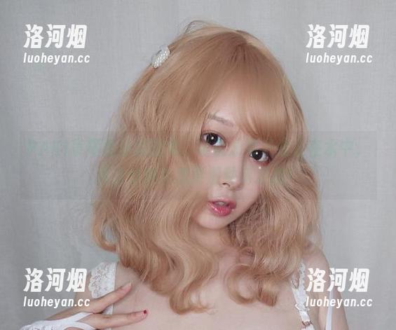 PAKI草莓酱泳装图集，谁说泳装只看人在水中，我分分钟也想要那种清凉感！-洛河烟