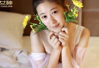 QingDouKe青豆客 - 把脚丫子晒出来：晓艾fafa的美足之作，快来分享！