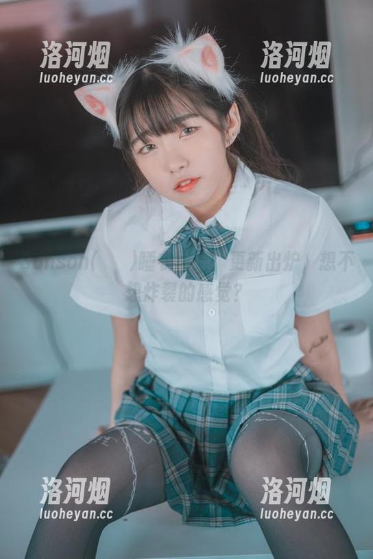 Sonson(손손)睡衣图集：更新出炉，想不想炸裂的感觉？-洛河烟