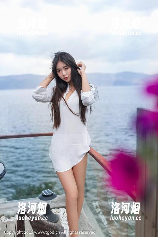 TGOD推女神 - 在天台上拍写真，欧阳妮娜娜教你如何分辨网盘的使用指南！-洛河烟