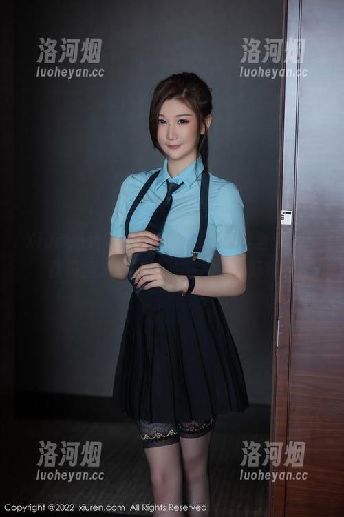 Xiuren秀人网 - Sibyl的短裙全套，等我捋捋思路，先从哪儿看起好呢？-洛河烟