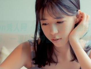 Xiuren秀人网 - 看！希雅sia的红裙新更新，一波时髦冲击波正在袭来！