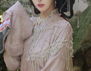 Xiuren秀人网 - 心妍公主又来了，白裙子好像蕴藏着什么，点开免费的图片，随便看吧，反正也不费劲。