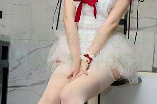 Xiuren秀人网 - 在林文文yooki的女仆作品集中漫游，原图中静谧的心情。