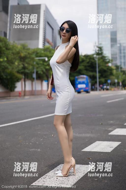 Xiuren秀人网 - 欲罢不能的林文文yooki私拍：纯白合集中又一“白无常”的冒险-洛河烟