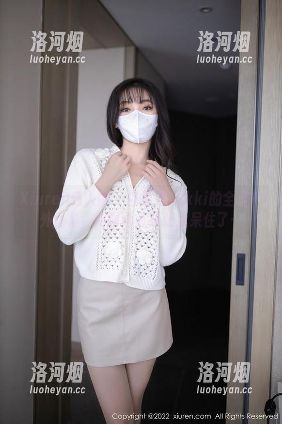 Xiuren秀人网 - 当果果Nikki的全套户外图集，两幅画直接让我呆住了…-洛河烟