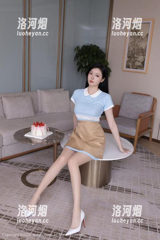 Xiuren秀人网 - 体操服下的模特悦悦：在线目击令人意想不到的风采-洛河烟