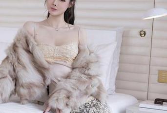 Xiuren秀人网 - 看艾希儿如何把黑白图片精选得像流泪的钢琴，加倍感伤哦。