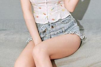 YouMi尤蜜荟 - 一瞥天台：黄金宝儿的精选，背影透出的气息，莫名温柔