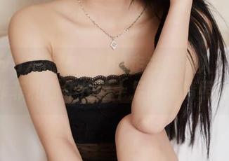 YouWu尤物馆 - 向前走去的双人：Luffy菲菲和我年代感十足的高清照片！