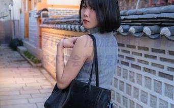 福利就在这里！看Zia(지아)的旅拍图片，留心每个神态，保不齐会有新发现哦。