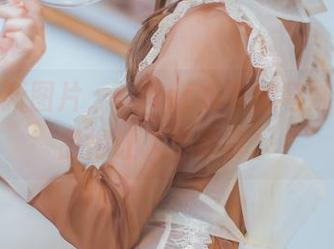 一波最新图片，coser衣衣的穹妹女仆，甜得让人心痒痒。