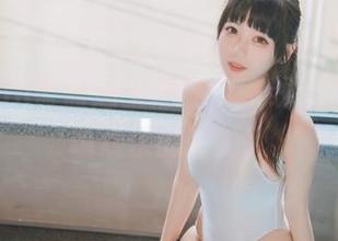 当usejan蓝蓝遇上油亮，在线写真就像一场欢乐的派对！