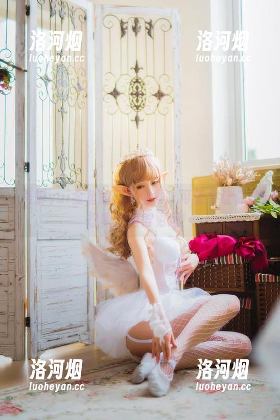 美脚yui金鱼的写真全集，可能会让你的想象力游得更远！-洛河烟