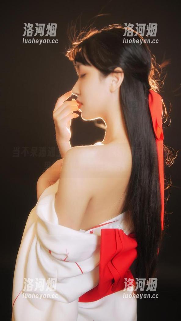 当不呆猫遇上宫廷仕女：原图显示，皇宫里的猫咪也是超级名媛！-洛河烟
