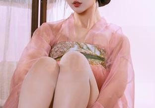 夏日合集，云溪溪将夏天的气味封装得如此完美，差点让我无处可逃。