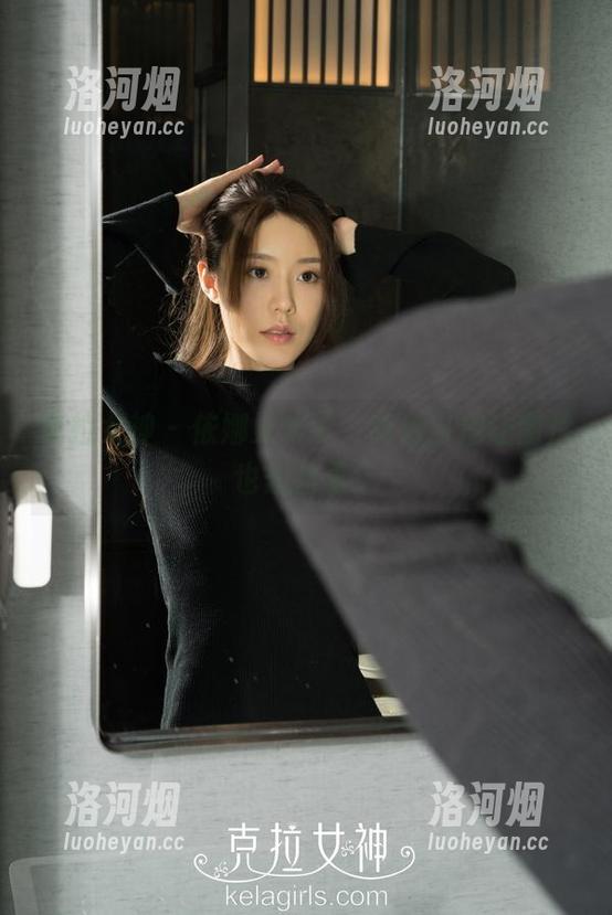 克拉女神 - 依娜又来了，高清自拍让图片也想含羞！-洛河烟