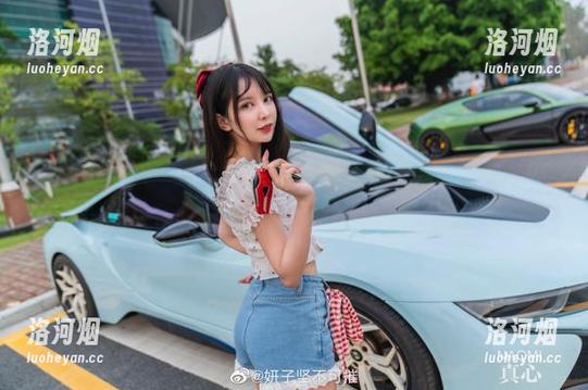 套图里妍子坚不可摧变身花嫁,真想问她婚礼上能省去多少酒水预算!-洛河烟 套图里妍子坚不可摧变身花嫁,真想问她婚礼上能省去多少酒水预算!-洛河烟