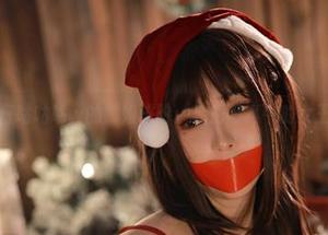 小容仔咕咕咕w的御姐进阶：私房写真中的女王范儿