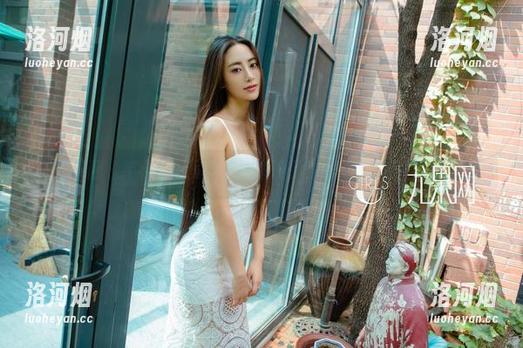 尤果网 - 芊小童的写真：剧本没了，这身姿却在讲情节。-洛河烟