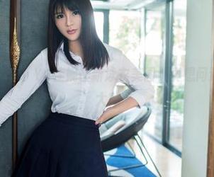推女郎 - 又来了！Yu佳妮最新泳衣美图，真想问这影响力有多大？