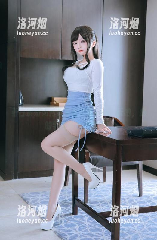 看日奈娇如何最新诠释jkcos，天呐，我的学生时代回来了！-洛河烟