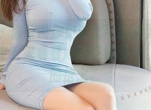 星颜社 - 你敢说你见过比可蕊娜更会穿白丝的博主？来看看她的在线图片，打破我的信念。
