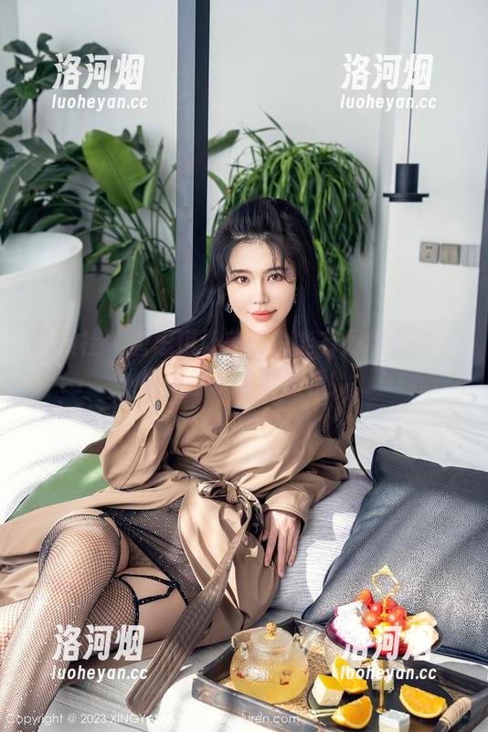 星颜社 - 唐思琪让美脚也能有豪华套餐，快来分享这份福利！-洛河烟