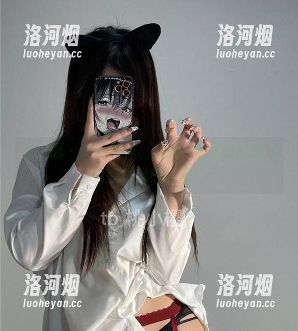 微密圈 - 户外写真，看桃沢樱呀如何把绿意变成她的舞台！-洛河烟