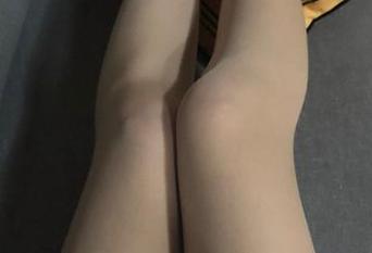 微密圈 - 这图集绝了！梦里一只喵的车内丝袜秀，我觉得车顶都开始冒热气了……