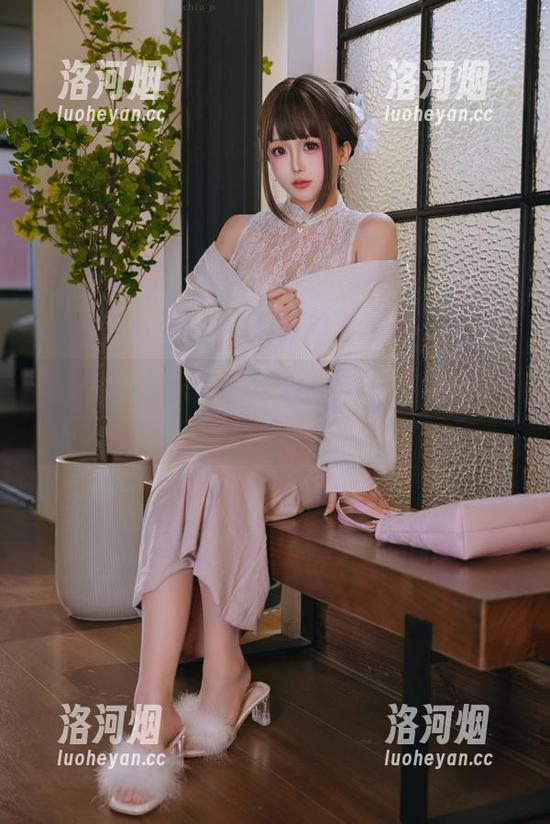 高清掉进樱井小莜的秘书图包,脑海里混乱的工作场景-洛河烟 高清掉进樱井小莜的秘书图包,脑海里混乱的工作场景-洛河烟