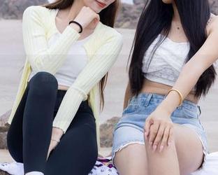 物恋传媒 - 嘉木——那个隐藏在美图中的姐妹花背影？