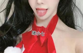 微密圈 - 猪小七泳装写真，让海水都不敢打扰
