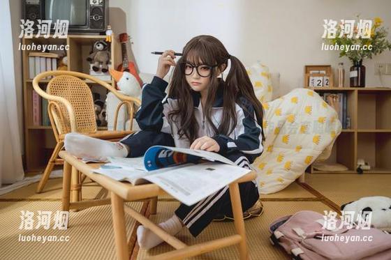 家庭作业的另一种解读：看神沢永莉的写真作品会变聪明吗？-洛河烟