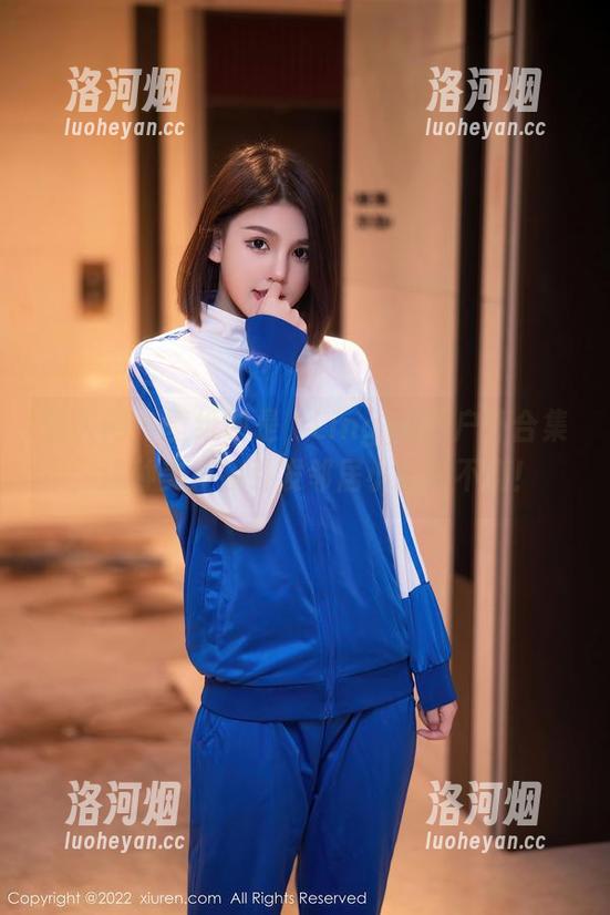 秀人网 - 壁纸如是，Lingyu的户外合集，这种美直接引发邻居小孩的不满！-洛河烟