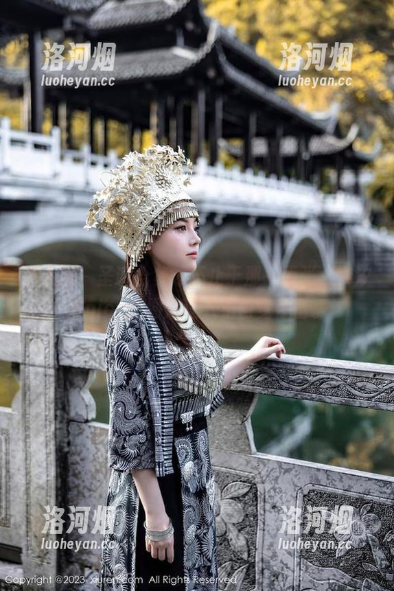 秀人网 - 圣诞合集才不止于那一两张，奈汐酱nice的图片让人不自觉停留。-洛河烟