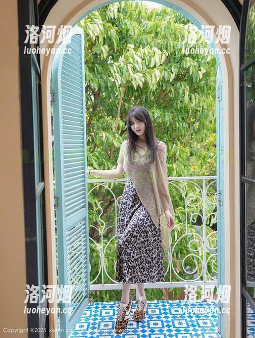 秀人网 - 资源好，姿势妙，安然儿的牛仔美腿尽显奔放！-洛河烟