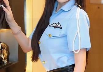 秀人网 - 总之，容容容Alice的夏天写真，不下载不玩了呗