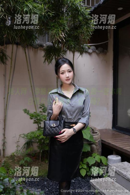秀人网 - 你能相信小小白思宜的一整本纯白照片合集有多“白”吗？-洛河烟