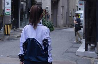 秀人网 - 夏日“焕新”清水美嘉：拍得真好，内容我不想懂。