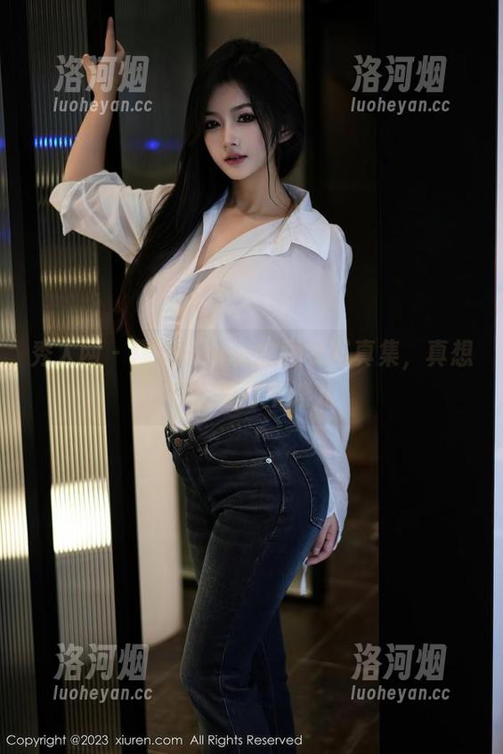 秀人网 - 糯美子nini的睡衣写真集，真想在上面打个滚儿-洛河烟