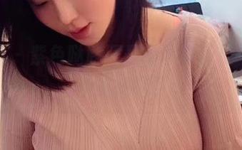 微密圈 - 紫色哒豚豚最新写真，长腿登场，不怕撞腿了。